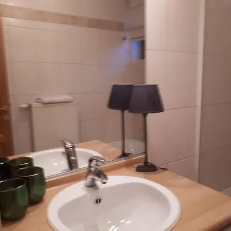 Appartement De Charme 2 Pers. Namur / Cosy, Chic. * نامور