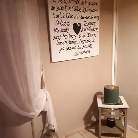 Appartement De Charme 2 Pers. Namur / Cosy, Chic. شقة *