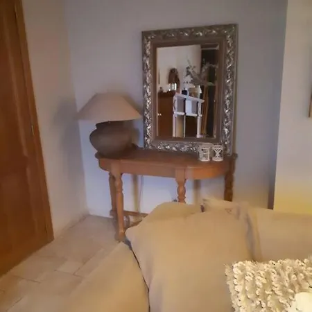 Appartement De Charme 2 Pers. Namur / Cosy, Chic. شقة